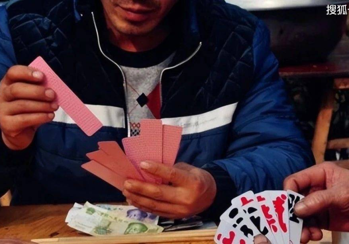 玩家必知“微信牛牛怎么充值房卡”房卡链接获取